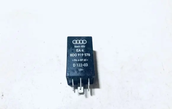 Volkswagen PASSAT B5 Other relay 8D0919578 d12203