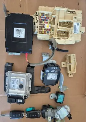 Hyundai i30 Engine ECU kit and lock set 3919903NF0