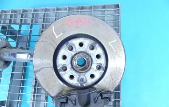 Volkswagen PASSAT B7 Front wheel hub spindle knuckle IMPRK998924