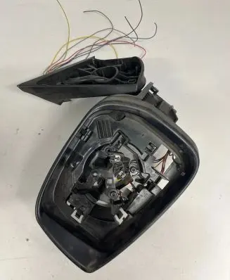Nissan Note (E12) Front door electric wing mirror E4044622