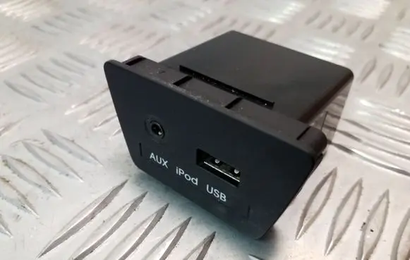 USB socket connector
