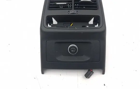 Rear air vent grill