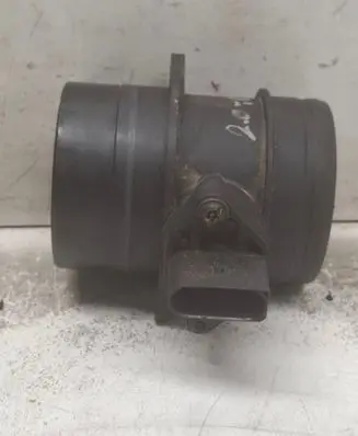 Volkswagen PASSAT B6 Mass air flow meter 0281002461 074906461