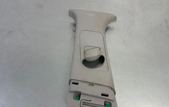 Hyundai i30 (B) pillar trim (top) 85830G4000 20181001 SA10279
