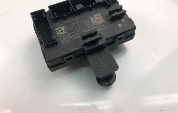 Volkswagen Golf VII Door control unit/module 5Q4959592F