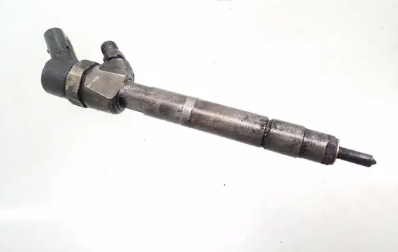 Mercedes-Benz A W168 Fuel injector 0445110015 A6680700287
