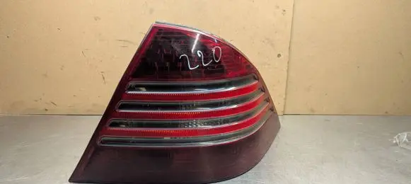 Mercedes-Benz S W220 Rear/tail lights A2208200864