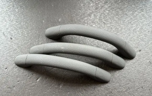 Nissan Patrol Y60 A set of handles for the ceiling 7394032J01