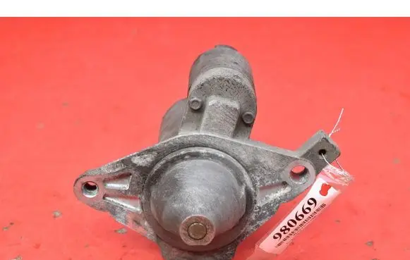 Toyota Yaris Starter motor 28100-0Y100