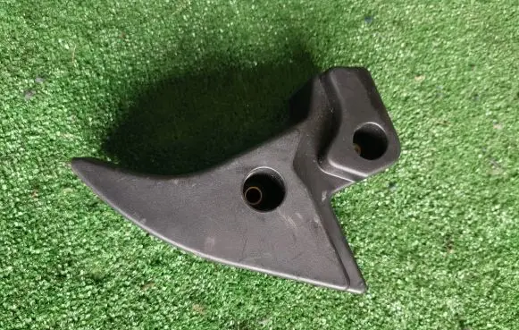 Volkswagen Polo V 6R Parcel shelf load cover mount bracket 6R0858848