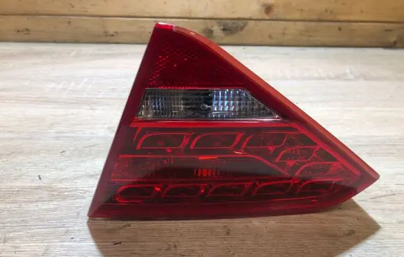 Audi A5 8T 8F Tailgate rear/tail lights 8T0945094