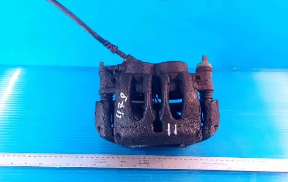 Volkswagen Crafter Front brake caliper 928906