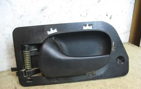 Renault Laguna I Rear door interior handle 7700823286G NURODYKITEKURIPUSE