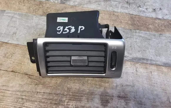 Chrysler Pacifica Dash center air vent grill 1024033