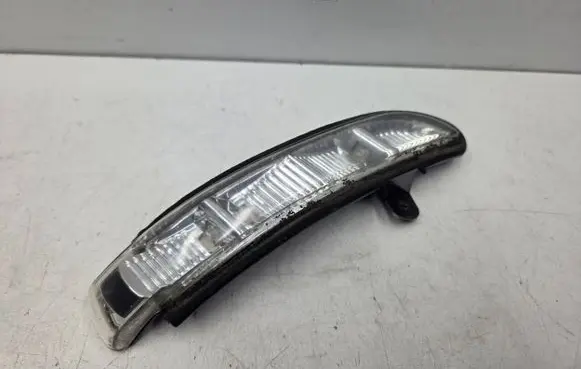 Mercedes-Benz S W221 Front indicator light A2198200621 2198200621