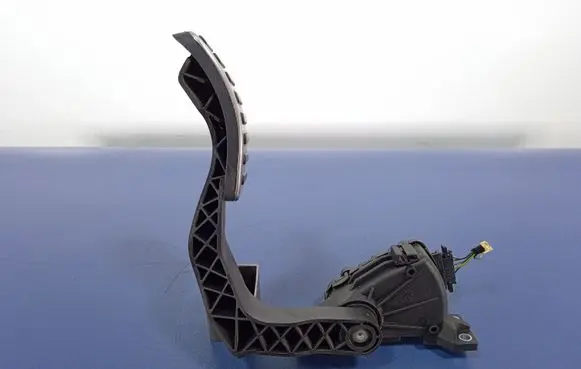 Volkswagen Phaeton Accelerator throttle pedal 3D1721503M
