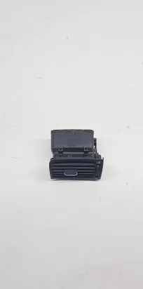 Toyota Avensis T250 Dashboard side air vent grill/cover trim TS0P5