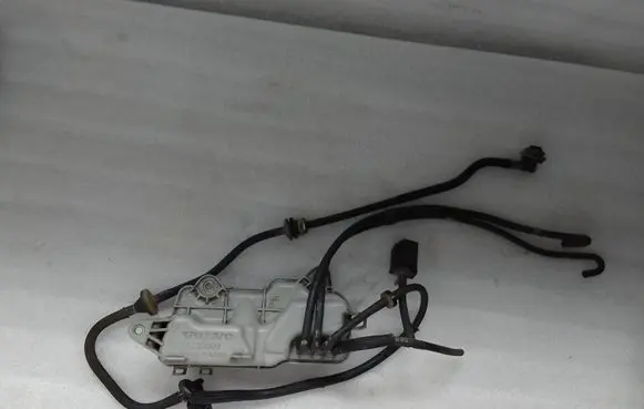 Vacuum air tank