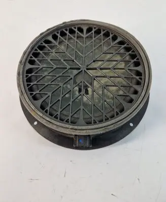 Audi A4 S4 B8 8K Front door speaker A0112501