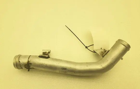 Audi A5 8T 8F Engine coolant pipe/hose 8K0121071C