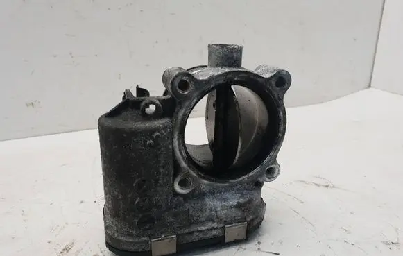Volvo V60 Throttle body valve 31216665 11W202 0280750520