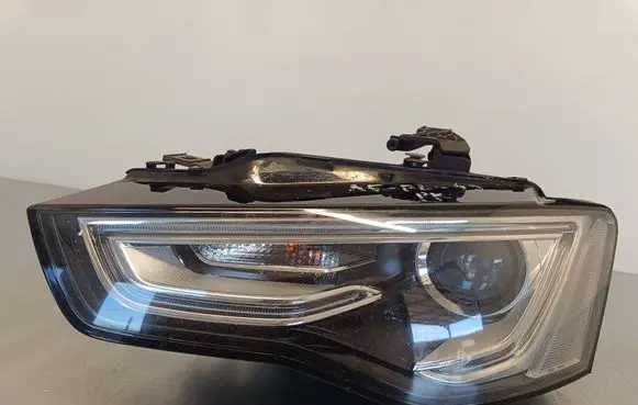 Audi A5 Sportback 8TA Headlight/headlamp 030127467104 8T0941005D 30703184
