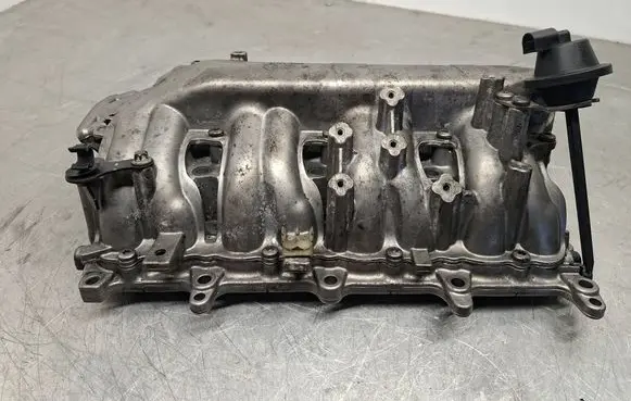 Opel Astra H Intake manifold 700997110 8973858233