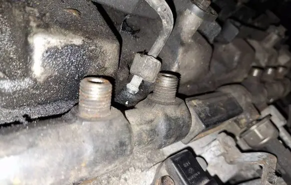 Fuel main line pipe