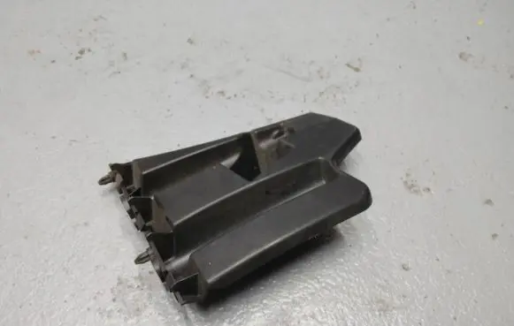 Volvo V60 Front bumper mounting bracket 30796625