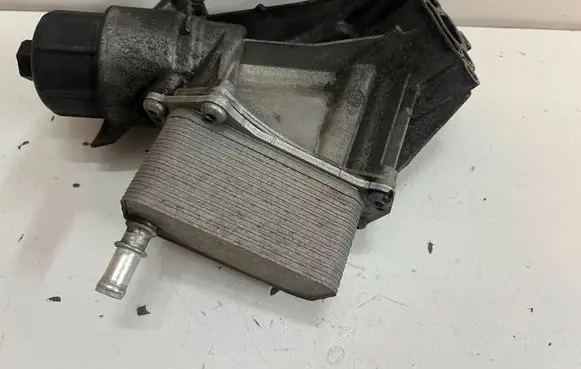 Jeep Grand Cherokee Engine oil radiator 
