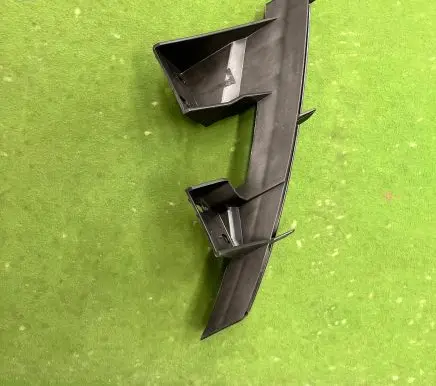 Audi Q7 4L Front bumper mounting bracket 4L0807333A