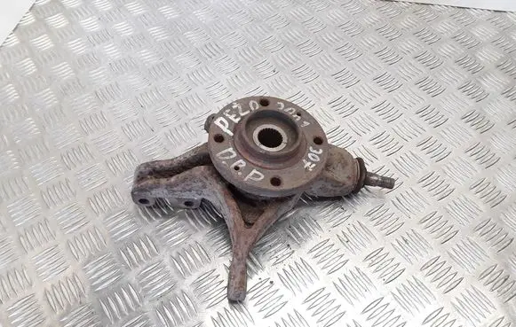Peugeot 307 Front wheel hub