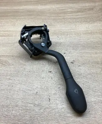 Volkswagen Golf III Wiper control stalk 1H6953503F