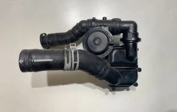 Porsche 911 991 Turbo system vacuum part 99111002870 99111001570