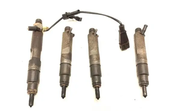 Audi A3 S3 8L Fuel injectors set 028130201