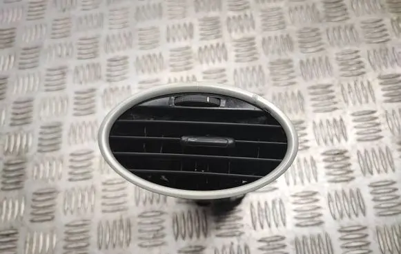 Ford Focus Dashboard side air vent grill/cover trim 4M51A014L21BC 6N11A1121CAW 4M51A014L21AD