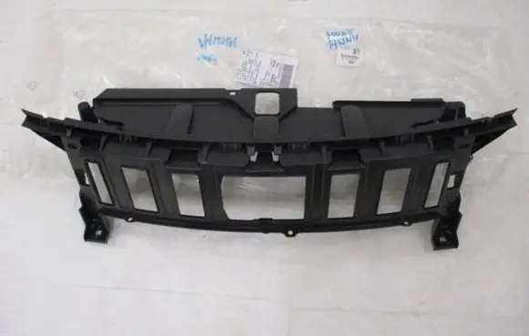 Peugeot 5008 II Front bumper mounting bracket 98106346XT