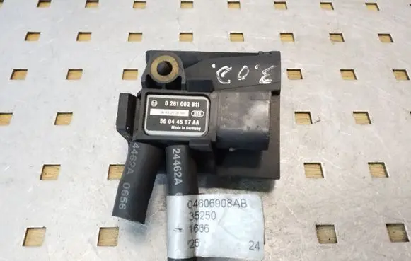 Chrysler 300 - 300C Air pressure sensor 0281002811 56044587AA