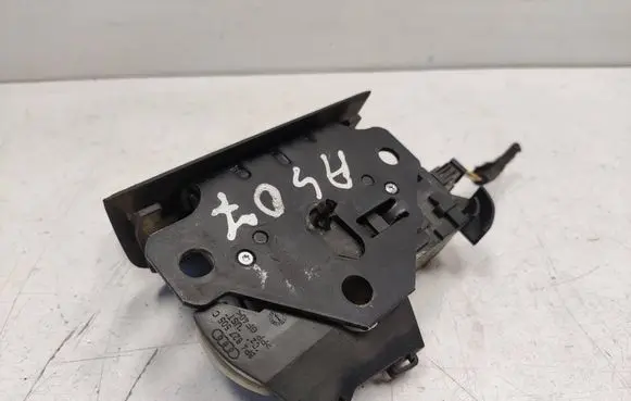 Audi A4 S4 B7 8E 8H Tailgate/trunk/boot lock/catch/latch 8P4827505C