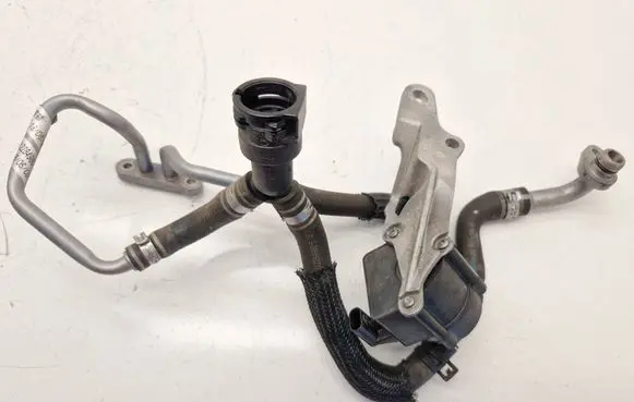 Peugeot 3008 II Electric auxiliary coolant/water pump 9814099080 9812284980 334413070
