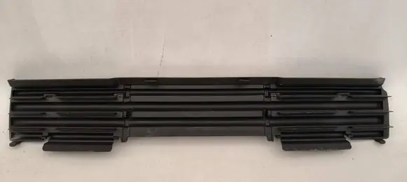 Opel Grandland X Front bumper lower grill Y00085880 P1U051765