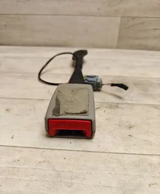 Citroen C5 Front seatbelt buckle 34012654