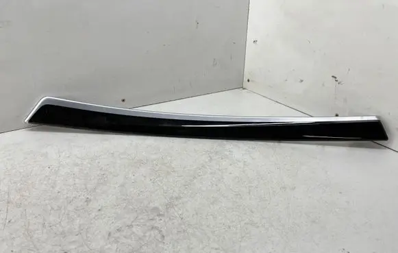 BMW 5 F10 F11 Front door trim bar 7225551