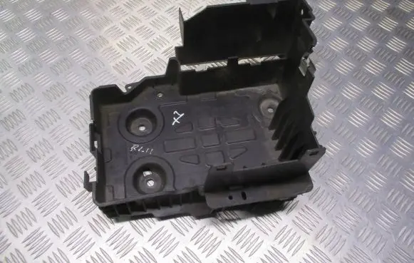 Renault Laguna II Battery box tray 