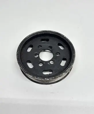 Volkswagen Golf IV Power steering pump pulley 038145255B