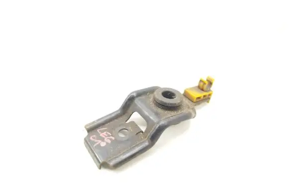 Subaru Legacy Radiator mount bracket