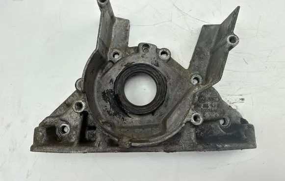 Skoda Octavia Mk2 (1Z) Timing belt guard (cover) 038103153Q