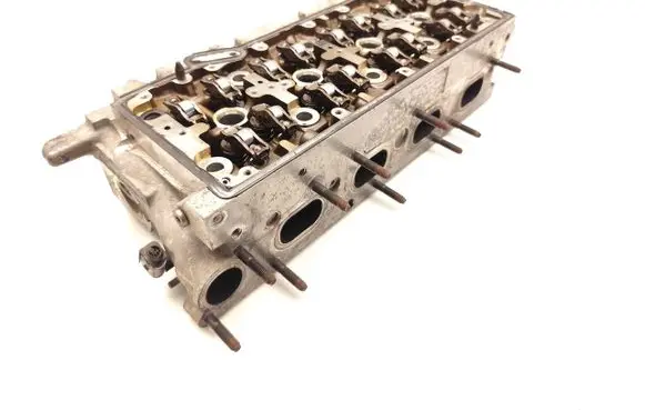 Volkswagen Golf Cross Engine head 04L103373E