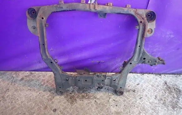 KIA Carens I Front subframe