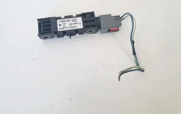Chrysler 300 - 300C Airbag deployment crash/impact sensor 1128201929 04671779ac